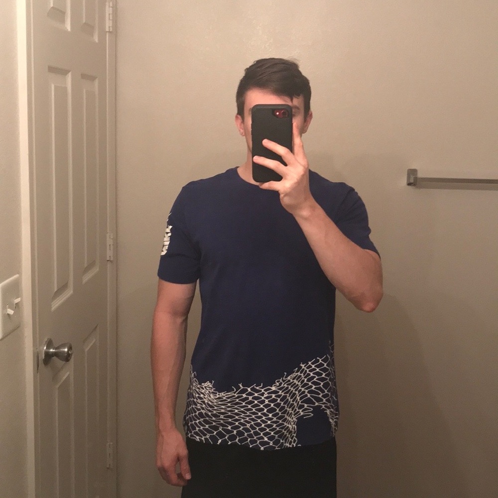MEDIUM - Nike Air Force 1 T-Shirt